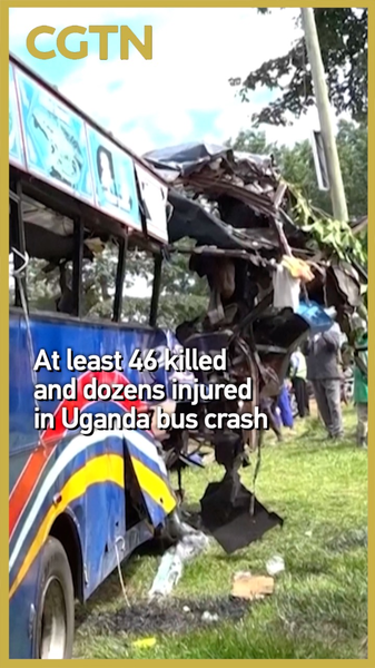 Tai nạn xe buýt đối đầu tại Uganda làm 46 người chết, hàng chục người bị thương Tai nạn xe buýt đối đầu tại Uganda làm 46 người chết, hàng chục người bị thương video poster