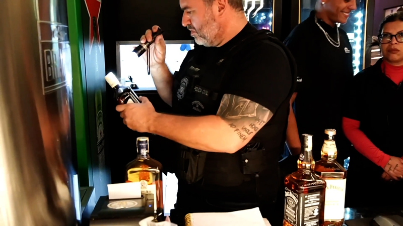 Brazil cảnh giác cao độ về rượu cồn chứa methanol video poster