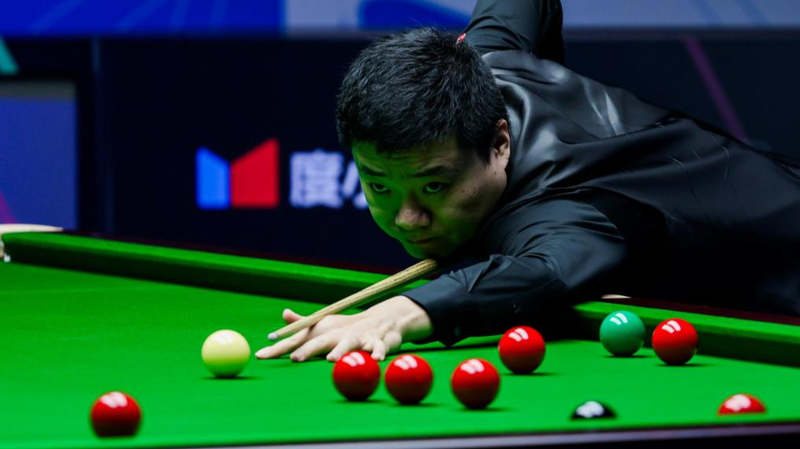 Ding Junhui tiến vào vòng ba giải Grand Prix tại Tây An Ding Junhui tiến vào vòng ba giải Grand Prix tại Tây An