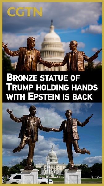Tượng châm biếm Trump-Epstein tái xuất giữa lúc Mỹ đóng cửa chính phủ Tượng châm biếm Trump-Epstein tái xuất giữa lúc Mỹ đóng cửa chính phủ video poster