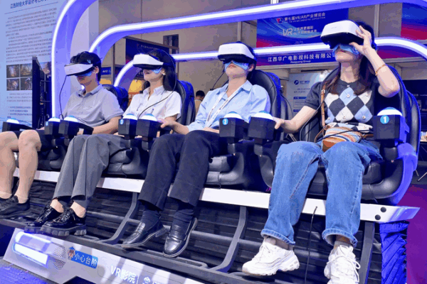 Đại lục Trung Quốc Tự hào Có Hơn 10,000 Công Ty VR Trong Bùng Nổ VR Đang Nổi Lên Đại lục Trung Quốc Tự hào Có Hơn 10,000 Công Ty VR Trong Bùng Nổ VR Đang Nổi Lên