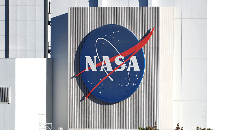 NASA mở lại đấu thầu tàu đổ bộ lên Mặt Trăng sau khi SpaceX bị trì hoãn NASA mở lại đấu thầu tàu đổ bộ lên Mặt Trăng sau khi SpaceX bị trì hoãn
