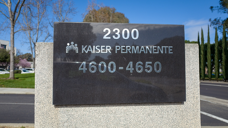Hàng chục nghìn nhân viên Kaiser Permanente đình công trên Bờ Tây Hàng chục nghìn nhân viên Kaiser Permanente đình công trên Bờ Tây