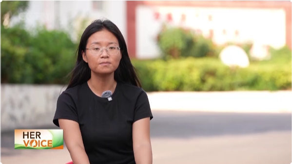 Trưởng làng Gen-Z Zhang Guifang hồi sinh quê nhà thành Làng Cầu Vồng Trưởng làng Gen-Z Zhang Guifang hồi sinh quê nhà thành Làng Cầu Vồng video poster