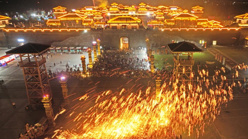 Dữ liệu Tuần Lễ Vàng báo hiệu kinh tế Trung Quốc khởi sắc Dữ liệu Tuần Lễ Vàng báo hiệu kinh tế Trung Quốc khởi sắc