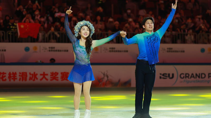 ZJ864G5RM6KJ7FITJ8KM - Thế Giới Trong Tầm Tay Sui Wenjing & Han Cong giành huy chương đồng tại Grand Prix Trung Quốc