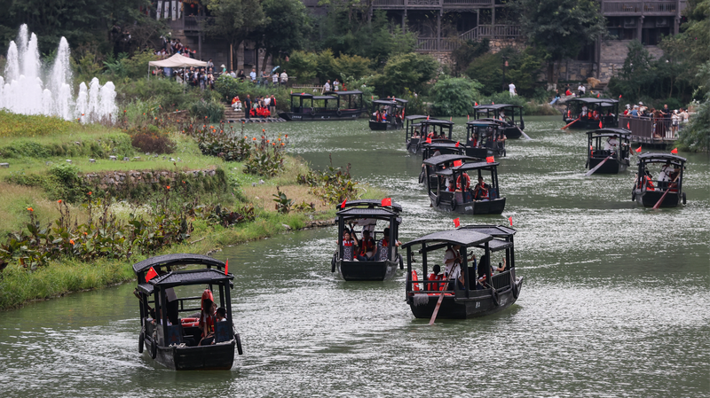 Du khách đổ về làng Wujiang để trải nghiệm ‘cuộc sống chậm’ thư thái Du khách đổ về làng Wujiang để trải nghiệm 'cuộc sống chậm' thư thái
