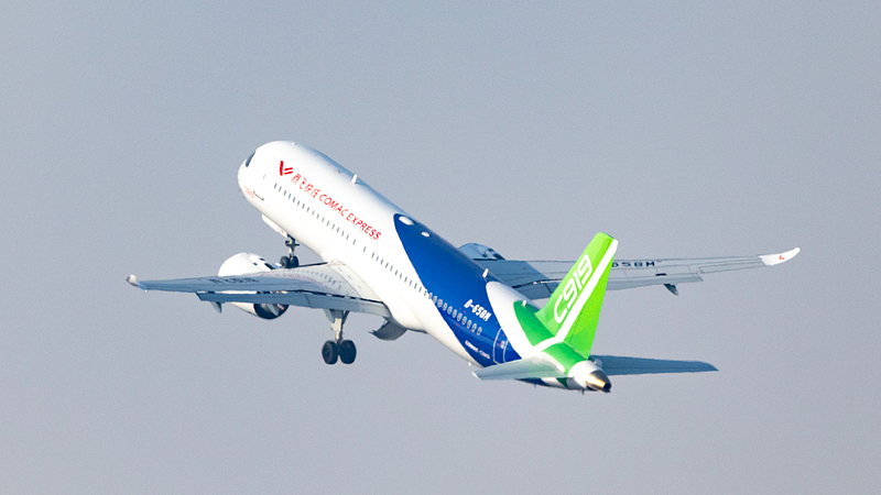 Triển lãm Hàng không Dubai 2025: Máy bay C919 của Trung Quốc Lục địa ra mắt tại Trung Đông video poster