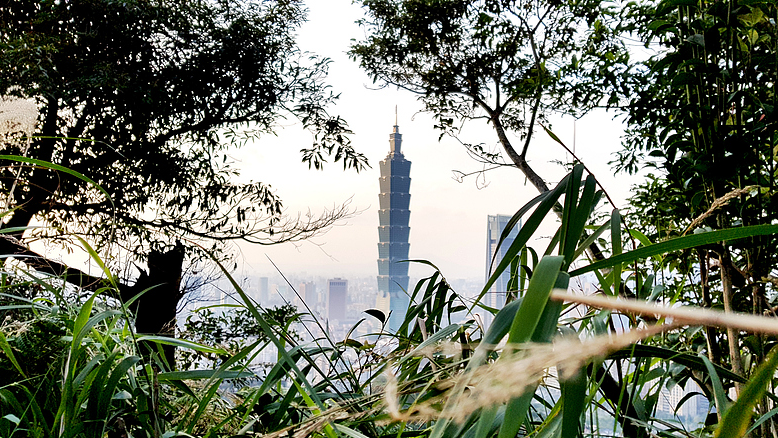 Các chuyên gia cảnh báo kế hoạch phòng thủ của Lai Ching-te đe dọa hòa bình hai bờ eo biển