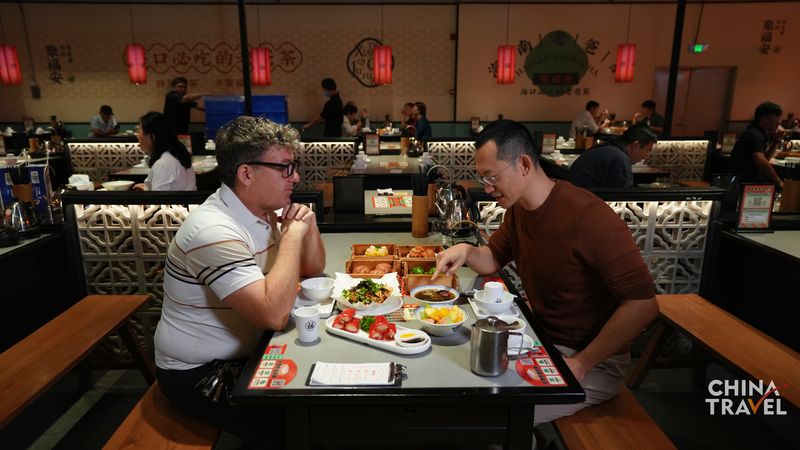 Trà Bố Già: Thành Phần Bí Mật Đang Thúc Đẩy Cảng Thương Mại Tự Do Hải Nam