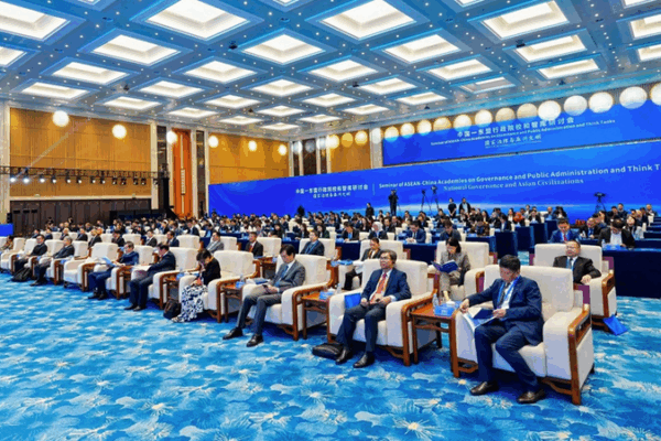 Hội thảo Quản trị Trung Quốc-ASEAN Bắt Đầu tại Nam Ninh