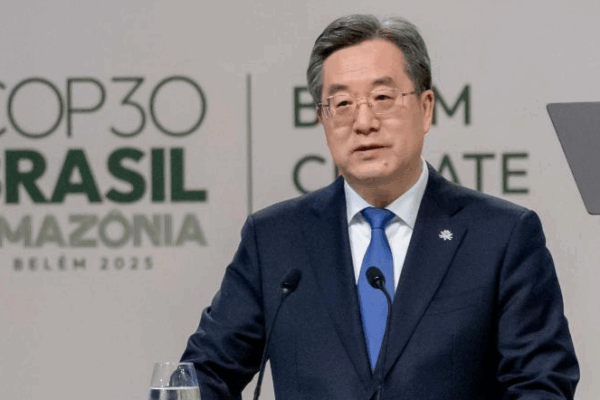 Trung Quốc Tăng Tốc Chuyển Đổi Xanh, Nhắm Đỉnh Carbon vào Năm 2035