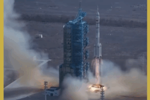 Bản tin Châu Á: Điểm nổi bật từ vụ phóng Shenzhou-22 của Trung Quốc video poster