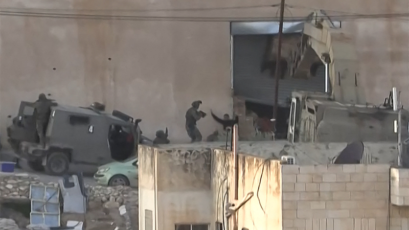 Israel điều tra video binh sĩ bắn vào người Palestine đã đầu hàng