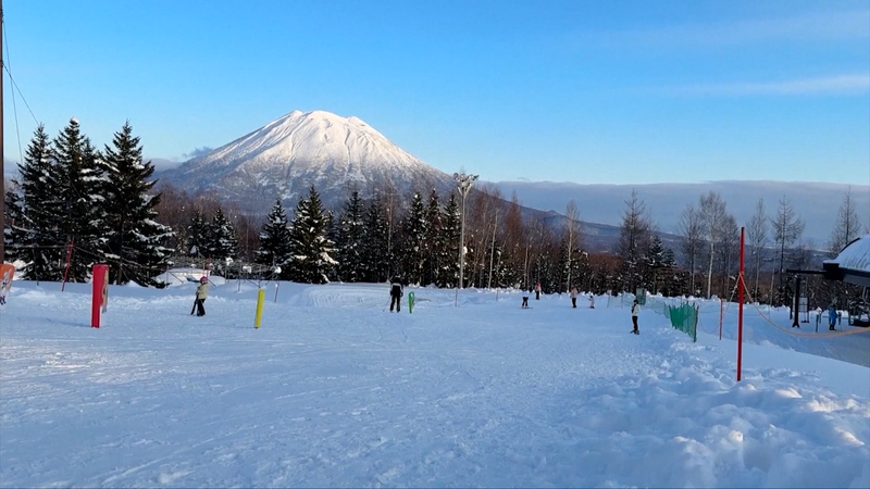 Ngừng các chuyến bay từ Trung Quốc Đại lục làm gián đoạn lĩnh vực du lịch của Nhật Bản video poster
