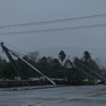 Siêu bão Fung-wong đổ bộ vào Đông Luzon là cơn bão thứ 21 trong năm video poster