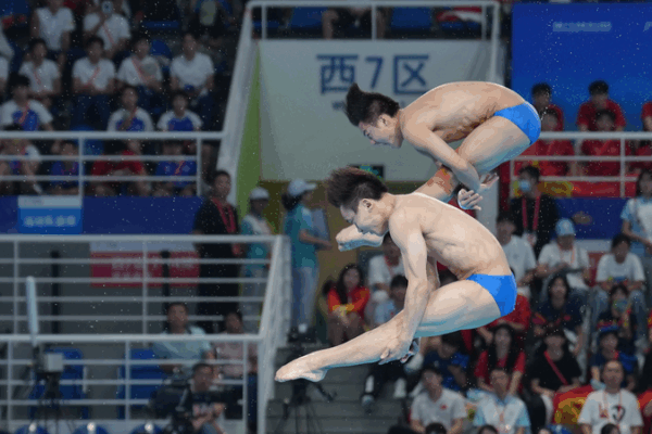 Yang Hao và Bai Yuming giành huy chương vàng môn nhảy cầu cho Thiểm Tây tại Đại hội Thể thao Quốc gia