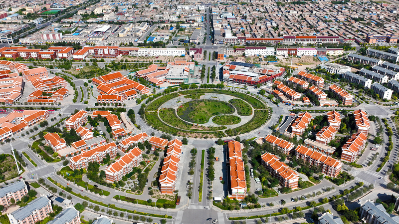 Thị trấn Minning: Hợp tác Đông-Tây thúc đẩy phát triển kinh tế