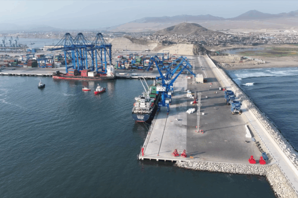 Cảng biển Chancay đánh dấu năm đầu tiên, đặt mục tiêu dẫn đầu thương mại Thái Bình Dương video poster