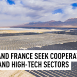 14Q5AR9IRR75AAOCMPQ9 - Thế Giới Trong Tầm Tay Macron tìm đến Trung Quốc đại lục để tìm khoáng sản thúc đẩy tương lai xanh của Pháp video poster