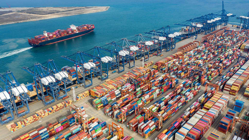 Cập Nhật Luật Thương Mại Của Trung Quốc Nhằm Mở Khóa Tài Chính Xuyên Biên Giới video poster