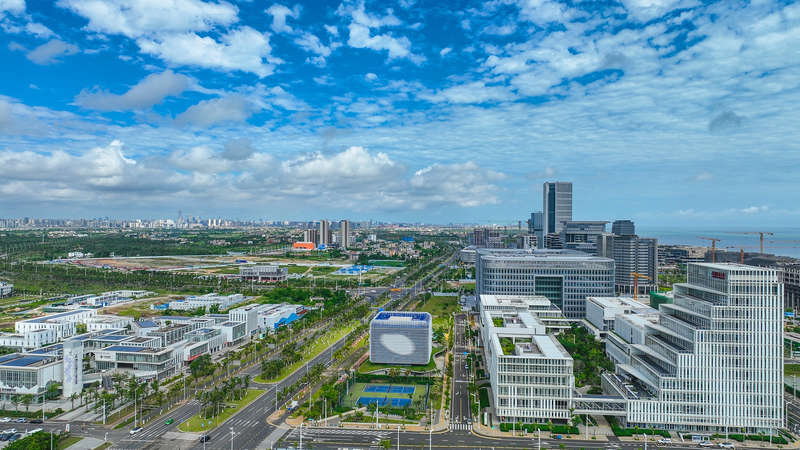 Cảng Thương mại Tự do Hải Nam: Xây dựng Cầu nối trong Một Thế giới Phân mảnh