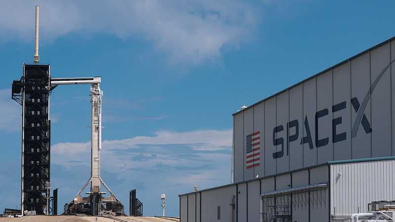 D55KD06SKIQBEB4U68BG - Thế Giới Trong Tầm Tay SpaceX phóng thêm một loạt vệ tinh Starlink video poster