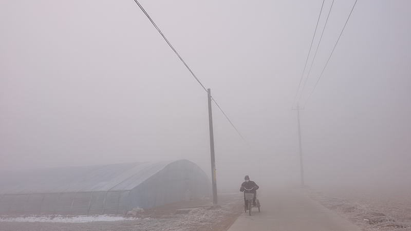 Trung Quốc Ban Hành Cảnh Báo Sương Mù Vàng Trước Tình Trạng Tầm Nhìn Hạn Chế Trên Diện Rộng