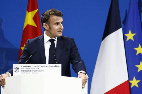 Chuyến Thăm Chính Thức của Macron tới Đại Lục Trung Quốc: Tham Gia Cuộc Thăm Dò Ý Kiến Giới Trẻ