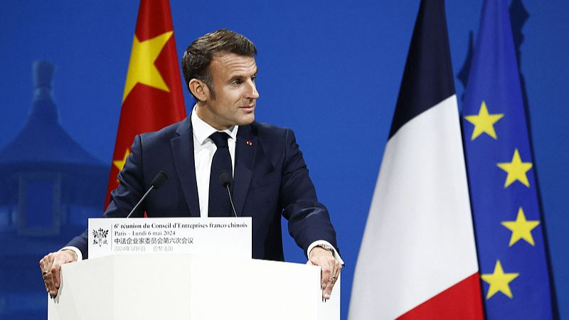 Chuyến Thăm Chính Thức của Macron tới Đại Lục Trung Quốc: Tham Gia Cuộc Thăm Dò Ý Kiến Giới Trẻ