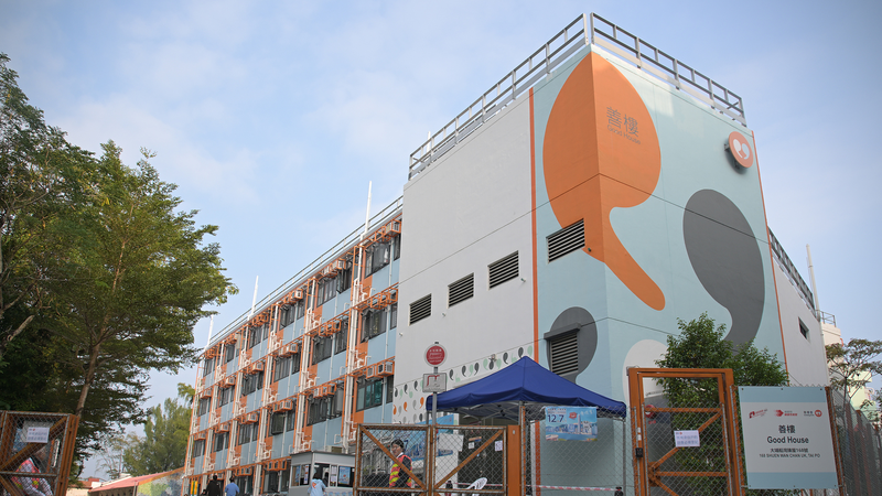 G99BDDG13SANH2DUW0NV - Thế Giới Trong Tầm Tay Công nhân trong số 159 người tử vong trong vụ cháy tại Wang Fuk Court ở Hồng Kông