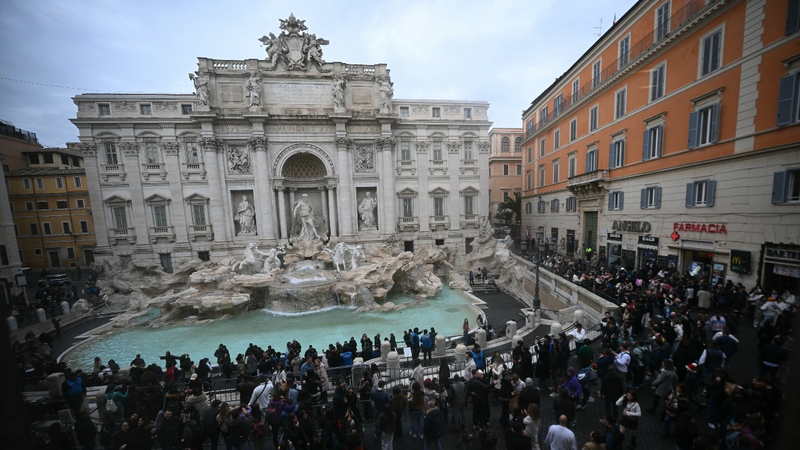 Rome sẽ thu €2 để đến gần Đài Phun Nước Trevi