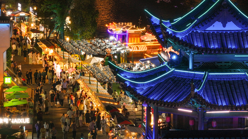 Trung Quốc Đặt Nhu Cầu Nội Địa Là Ưu Tiên Tăng Trưởng Năm 2026