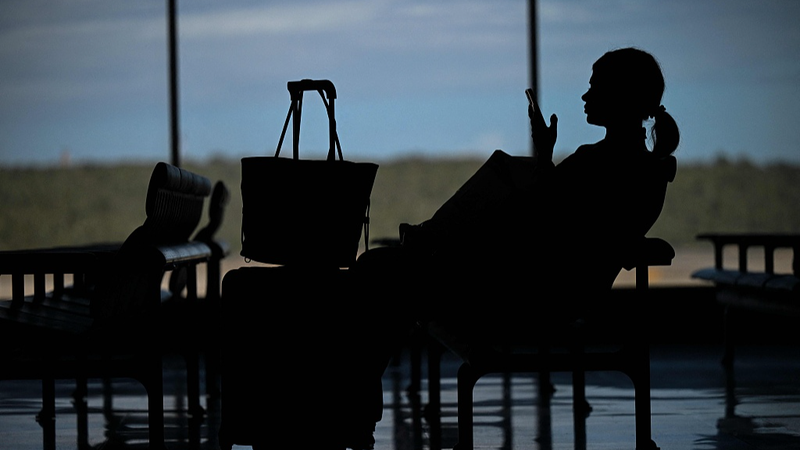 NQSJF3GCDGMYXM8TZIBK - Thế Giới Trong Tầm Tay Radar chuyến bay trực tiếp cho thấy không phận Venezuela bị đóng sau lệnh của Trump video poster