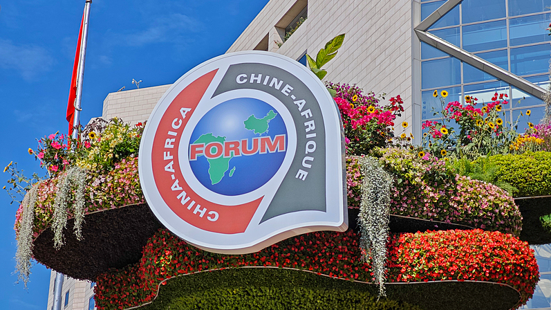 R5XISF1PHL7FD7M91SA7 - Thế Giới Trong Tầm Tay Quan hệ Trung Quốc - Châu Phi: 10 năm quan hệ đối tác chiến lược