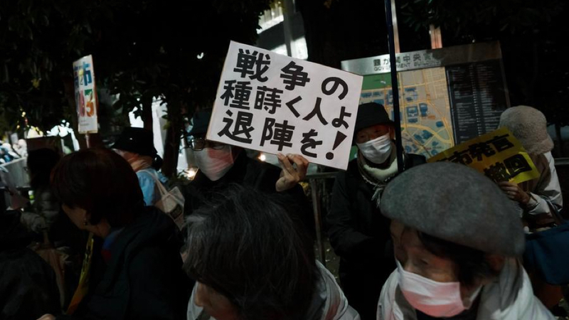 T5A9USJUYYZL44NC0WI7 - Thế Giới Trong Tầm Tay Mặt nạ hồng của Nhật Bản: Cách văn hóa Kawaii che dấu một góc cạnh cứng rắn