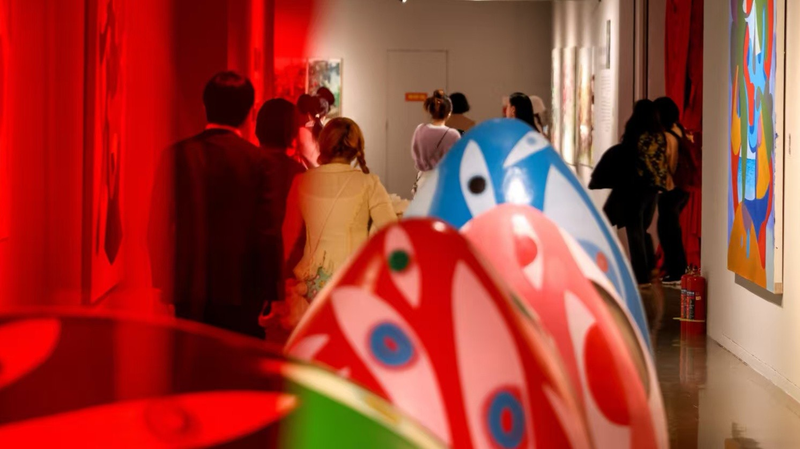 YCN281TT0DIX5KXS69FM - Thế Giới Trong Tầm Tay Bên Kia Gương: Triển Lãm Nghệ Thuật Đương Đại Ý Khai Mạc tại Bắc Kinh