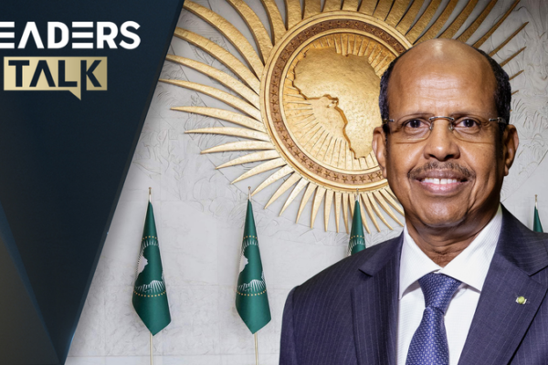 Chủ tịch AU Youssouf về kỷ niệm 70 năm Trung Quốc-Châu Phi và Trao đổi Nhân dân video poster