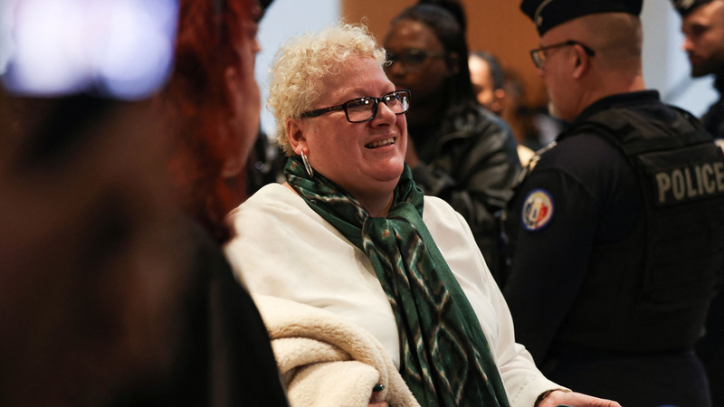 Tòa án Pháp kết án 10 người vì bắt nạt trực tuyến Brigitte Macron