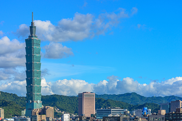 Đại lục tăng cường quan hệ hai bờ và thúc đẩy tái thống nhất