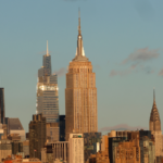 Sự không chắc chắn về Chủ tịch Fed tiếp theo làm rung chuyển cổ phiếu và trái phiếu Mỹ