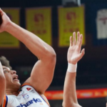 Cá Mập Chạy Rông ở Đông Quan với Chiến Thắng 113-73 Trước Quảng Đông