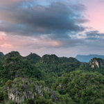 Vùng Đất Thần Tiên Karst Siêu Thực: Công Viên Địa Chất Xingwen tại Gala Lễ Hội Mùa Xuân 2026 video poster