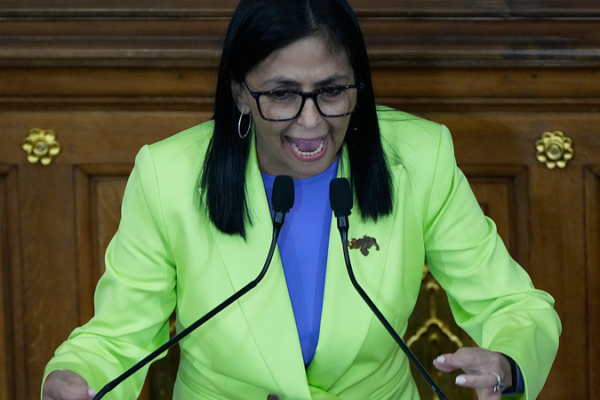 Venezuela tìm kiếm cải cách dầu mỏ khi Mỹ thu giữ tàu chở dầu thứ sáu