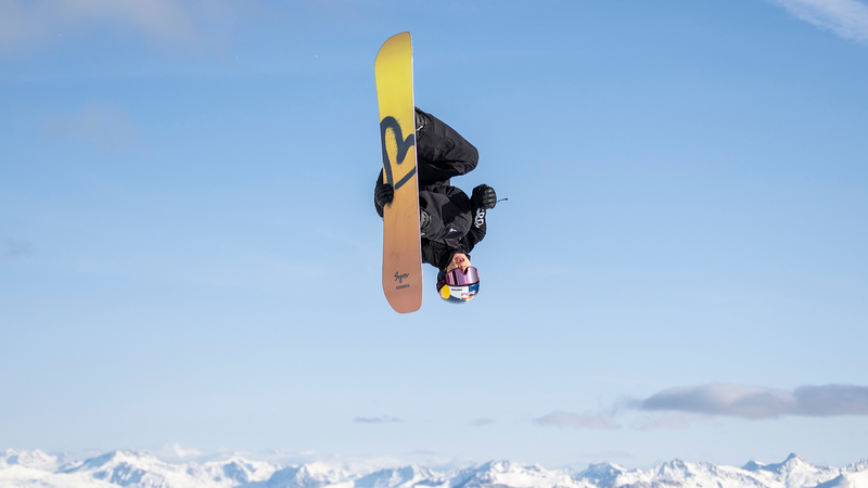 Su Yiming giành huy chương đồng Slopestyle tại Laax World Cup