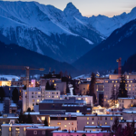 Davos 2026: Hợp Tác Chảy Như Nước Trong Thế Giới Phân Mảnh