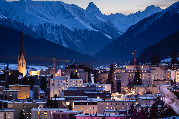 Davos 2026: Hợp Tác Chảy Như Nước Trong Thế Giới Phân Mảnh