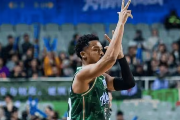 Jaylen Hands Tỏa Sáng Khi Nanjing Monkey Kings Chấm Dứt Chuỗi Thua