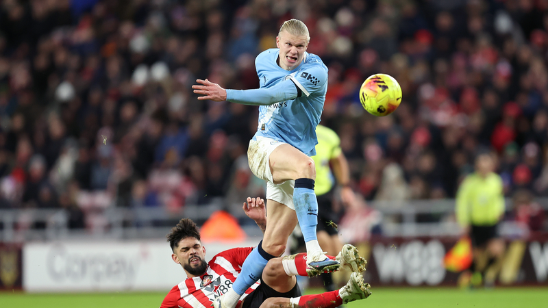 Man City bị cầm hòa 0-0 tại Sunderland khi Arsenal dẫn trước bốn điểm