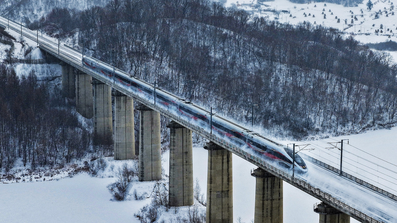 Trung Quốc Chuẩn Bị cho Cơn Bão Mùa Đông Mạnh Nhất Năm 2026